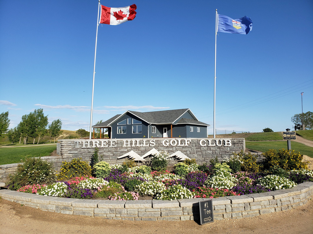 Three Hills Golf Club景点图片