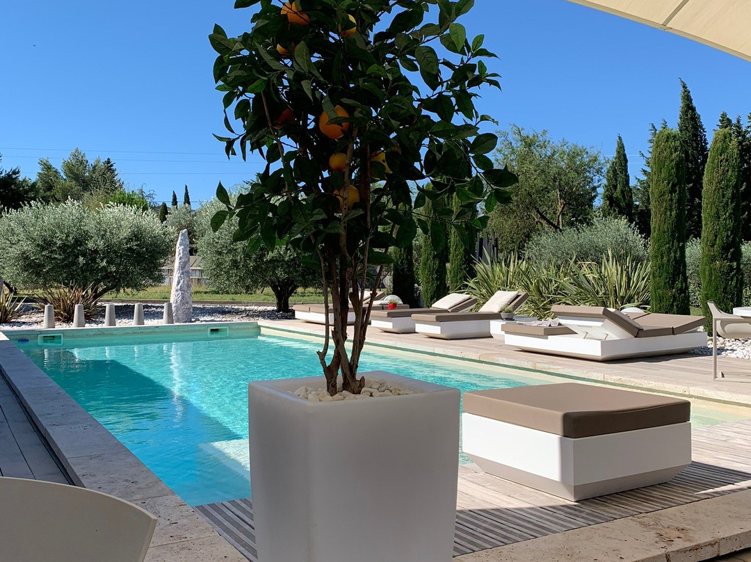 Le Mas des Cigales主图