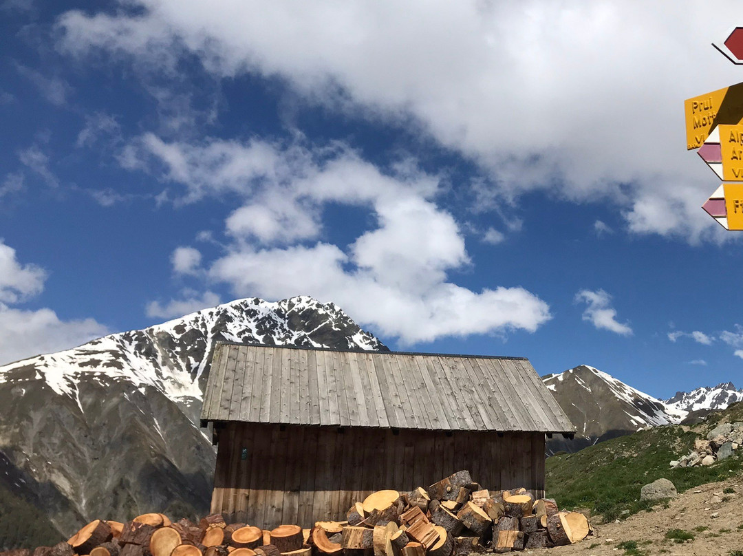 Alp Laret-Ftan必去景点