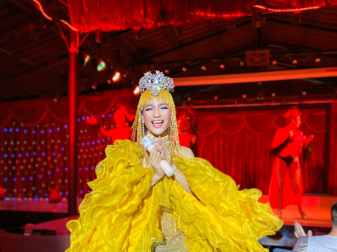 星际卡巴莱表演秀-苏梅岛必去景点