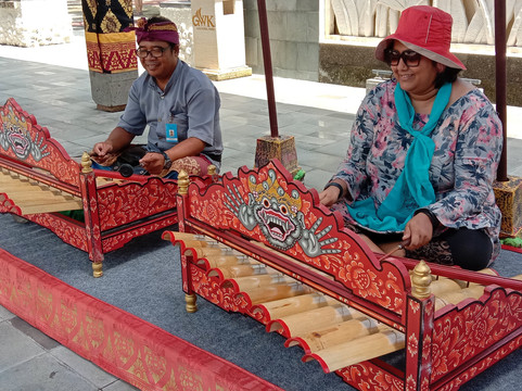 Wira Bali Tour & Travel-水明漾必去景点