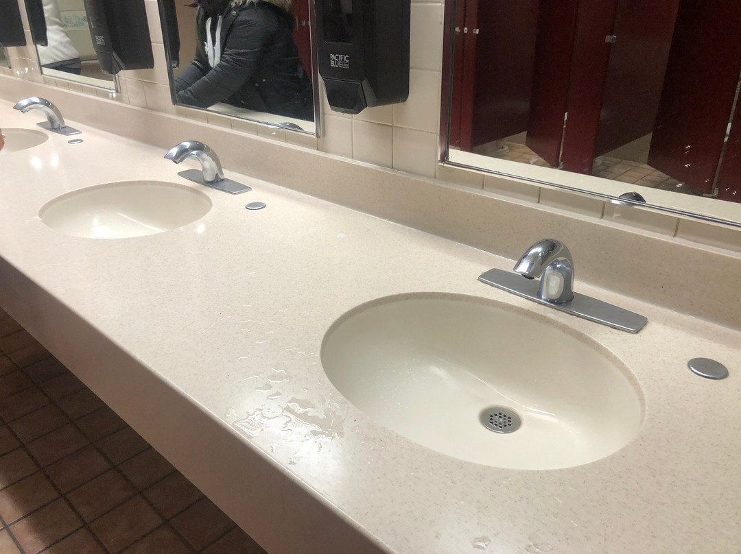 Regal Ua Farmingdale-法明代尔必去景点