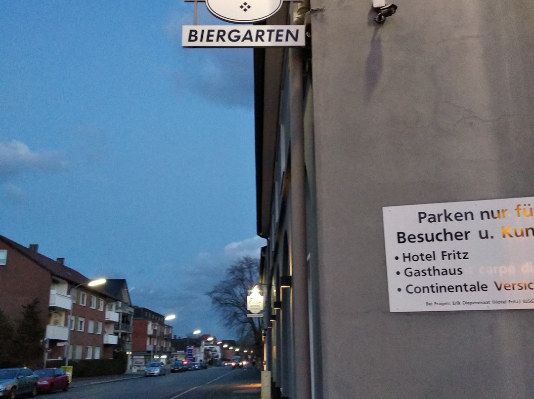 弗里茨酒店餐厅主图