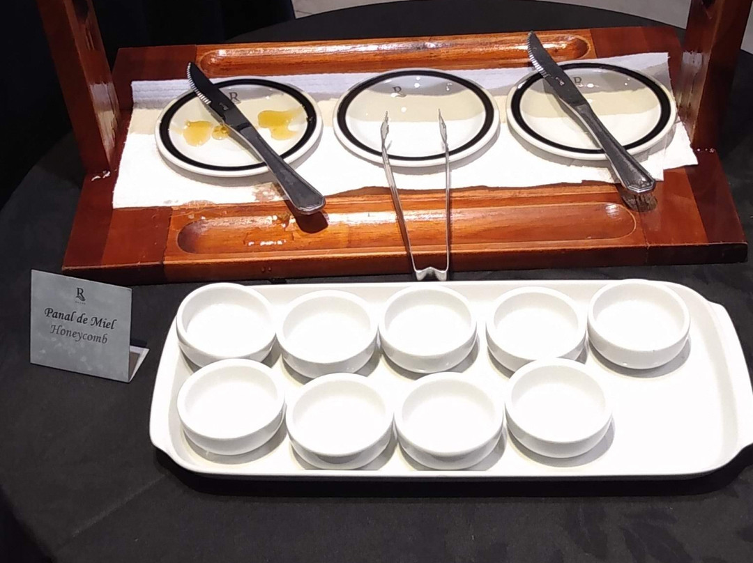 罗斯大厦酒店主图