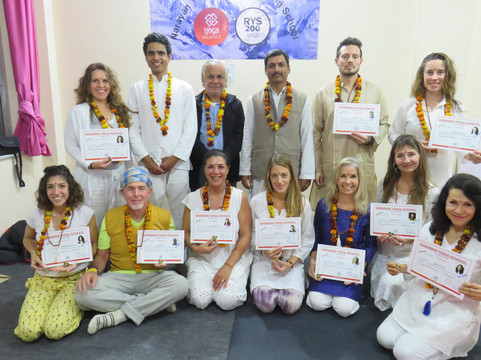 narayan yoga & music school-里希克虚必去景点