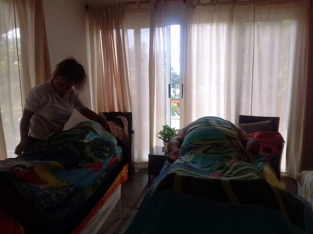 Brisas Del Mar Massage景点图片