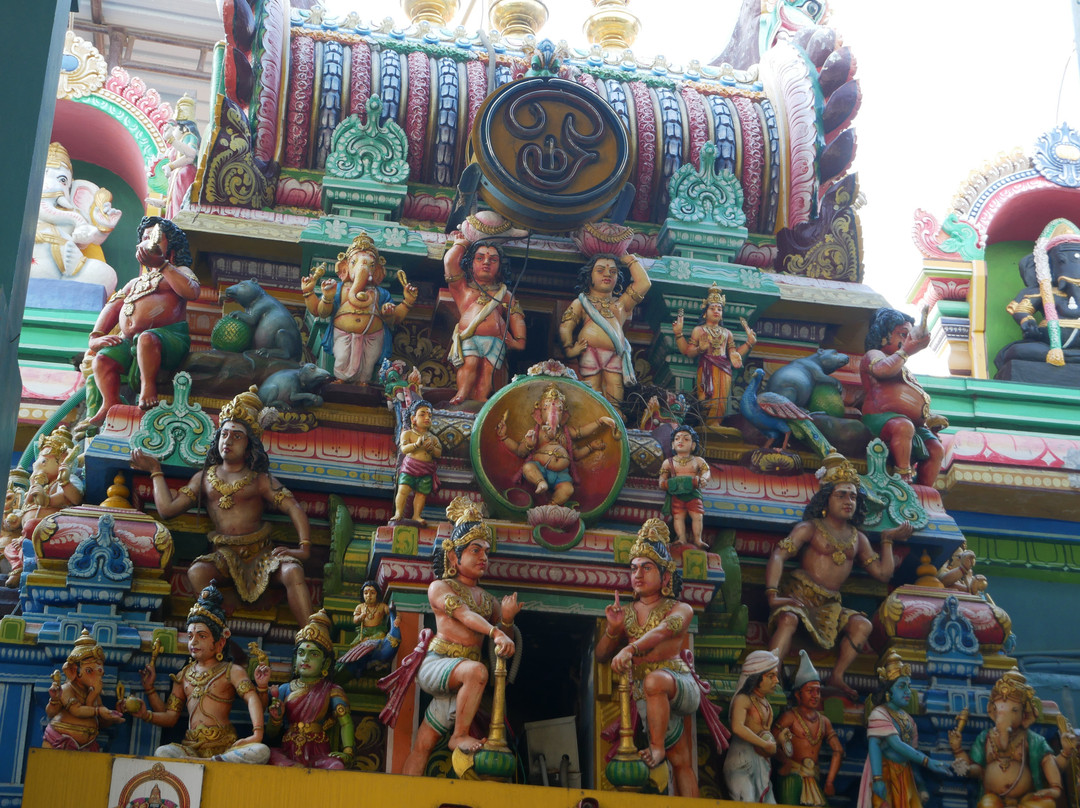 Arulmigu Manakula Vinayagar Temple景点图片