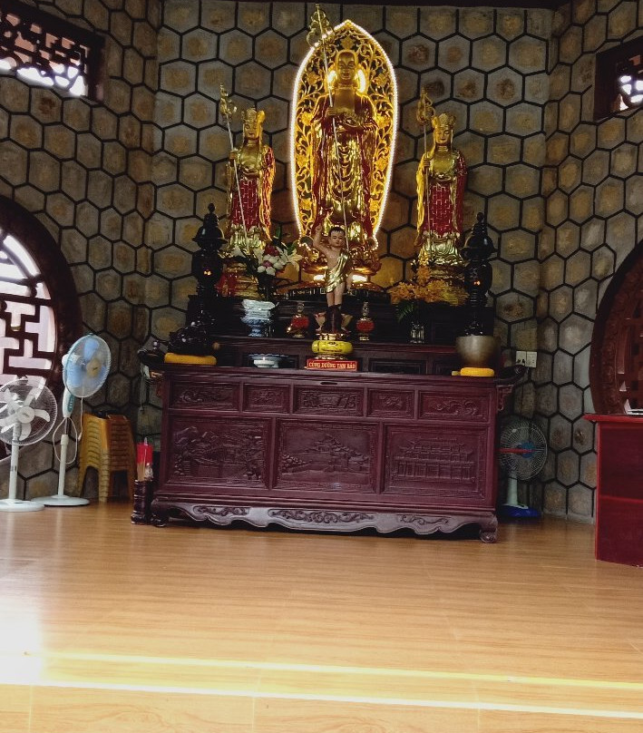 Hang Pagoda (Chua Hang)-朱笃必去景点