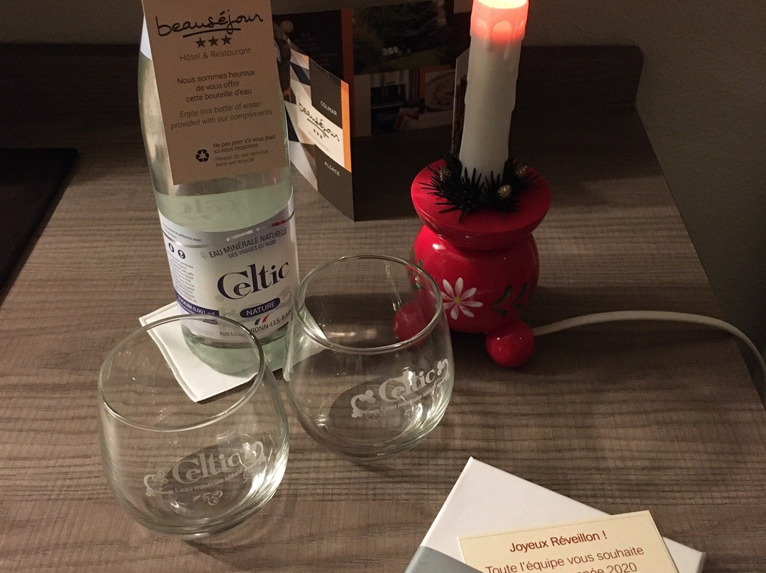 布斯若酒店主图