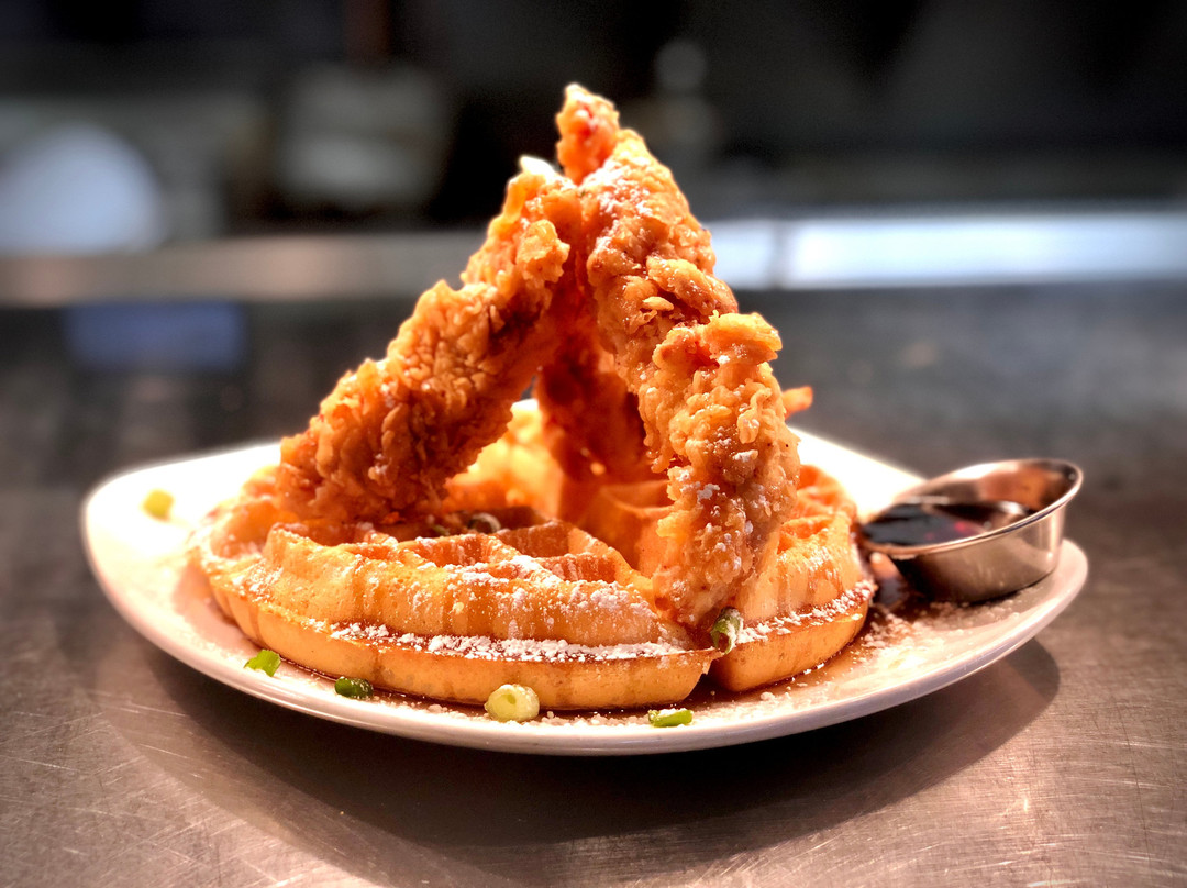 圣查尔斯餐馆和美食-Colonial Cafe