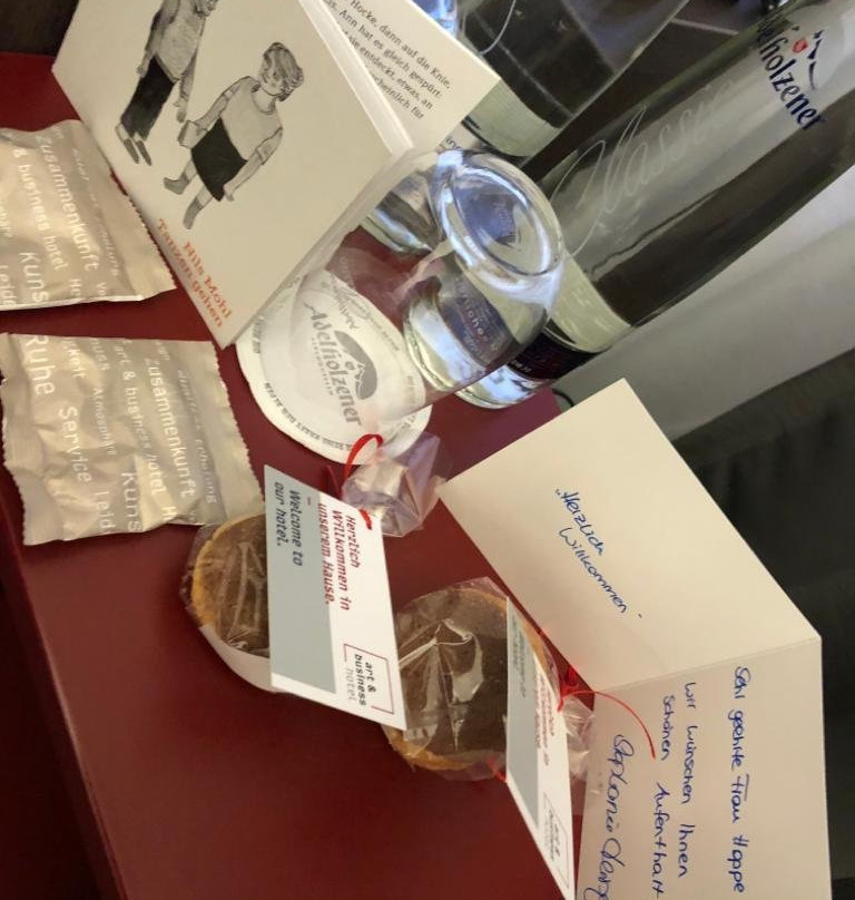 艺术商务酒店主图