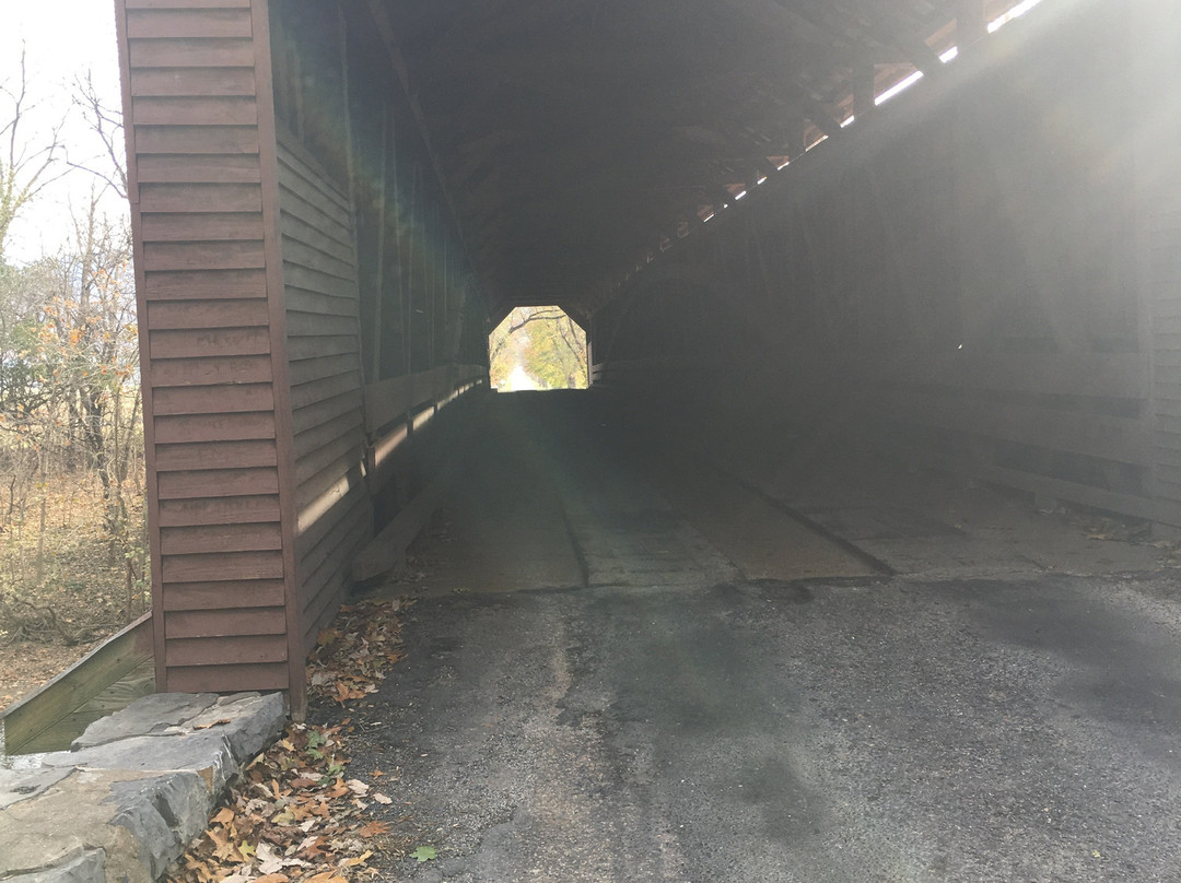 Meems Bottom Covered Bridge-Mount Jackson必去景点