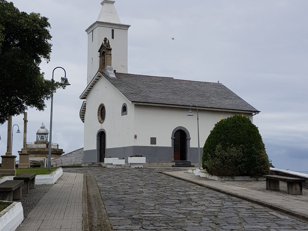 Capilla de la Atalaya y faro景点图片