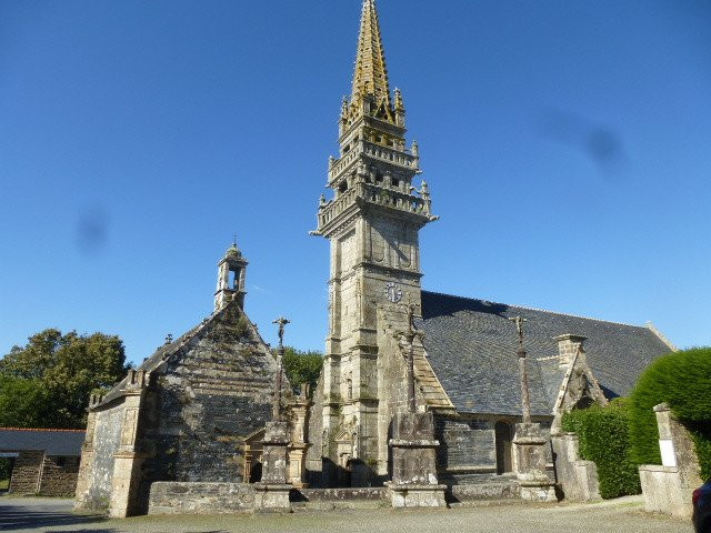 Enclos paroissial de la Roche-Maurice景点图片
