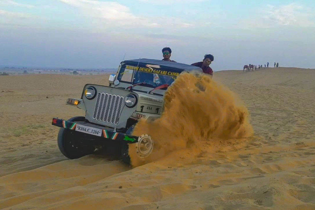 Jeep Safari Sam Sand Dunes Jaisalmer景点图片