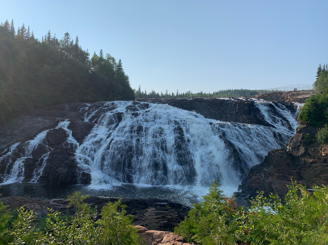 Scenic High Falls-Wawa必去景点