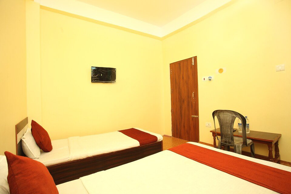 SPOT ON 503 Lisno Restaurant And Lodge主图