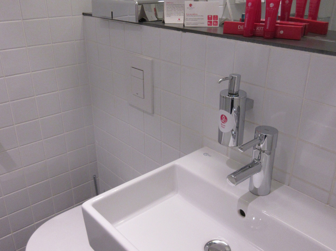 符拉笛沃斯托克阿兹姆特酒店主图