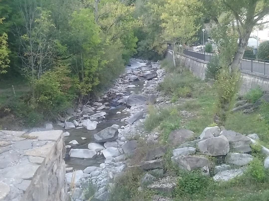 Cascada Del Sorrosal景点图片