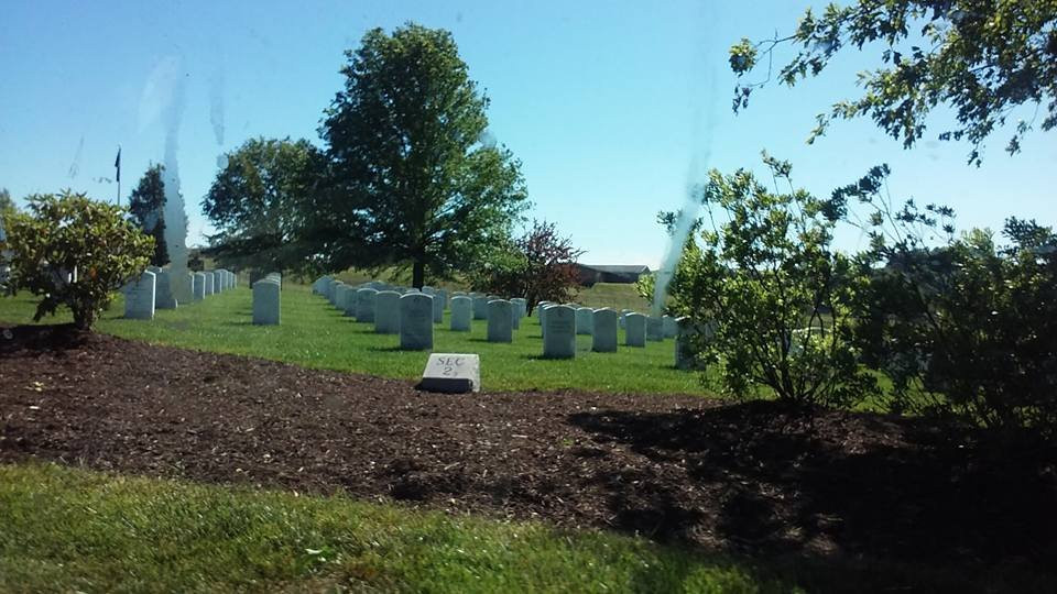 Grafton National Cemetery景点图片