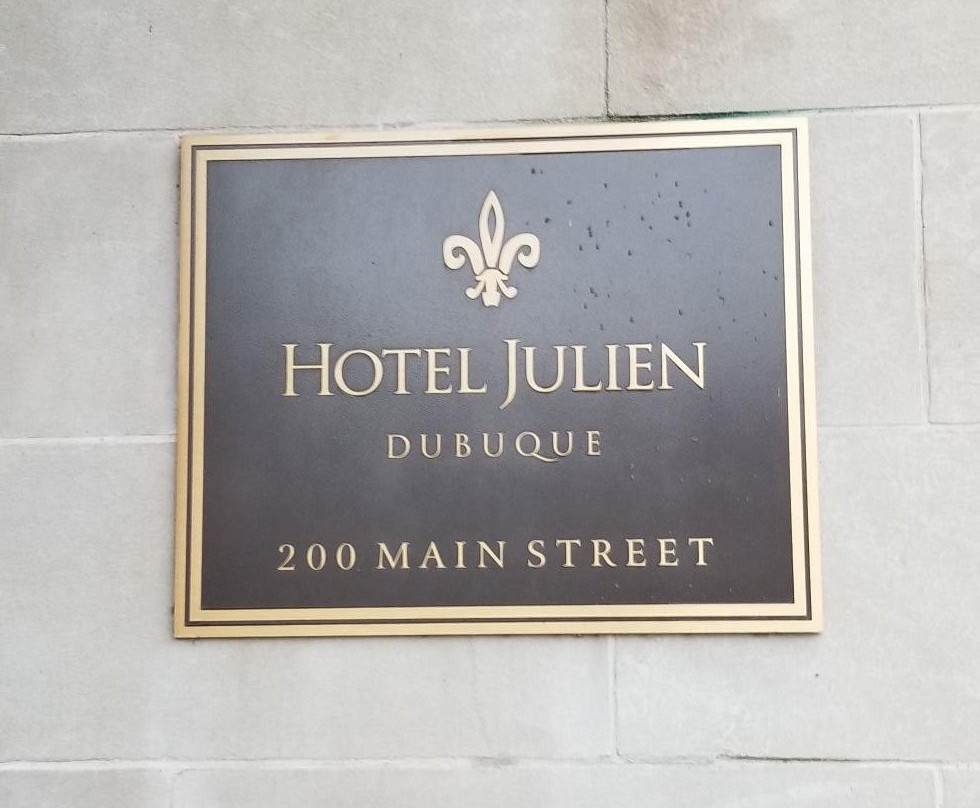 Hotel Julien Dubuque主图