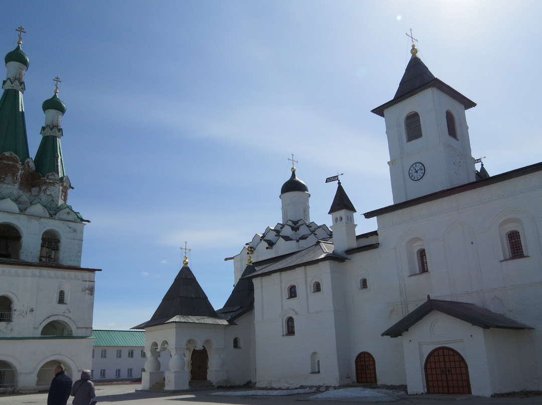 Church of the Intercession of the Holy Mother of God and Refectory景点图片