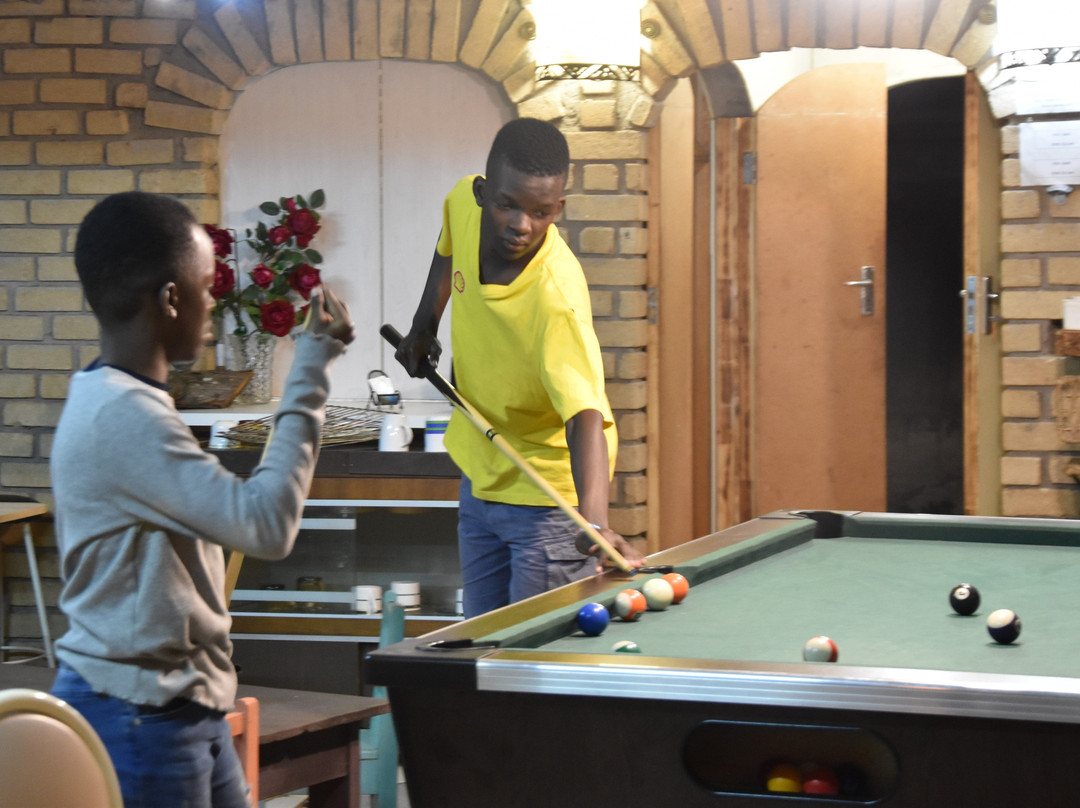 Dema Villa Guest Lodge and B&B主图