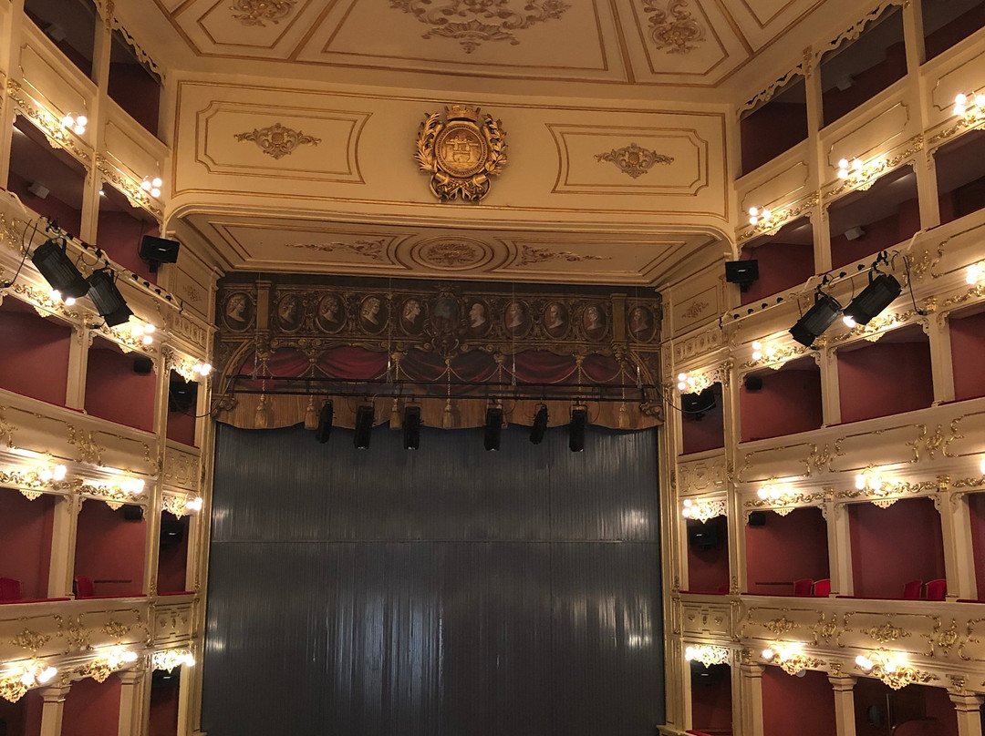 Teatre Principal De Mao-Mahon必去景点