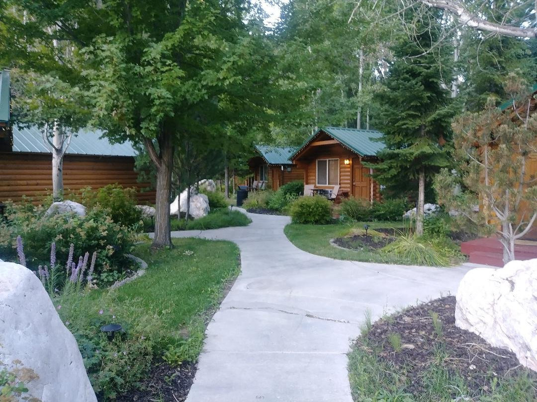 Alaskan Inn and Spa主图