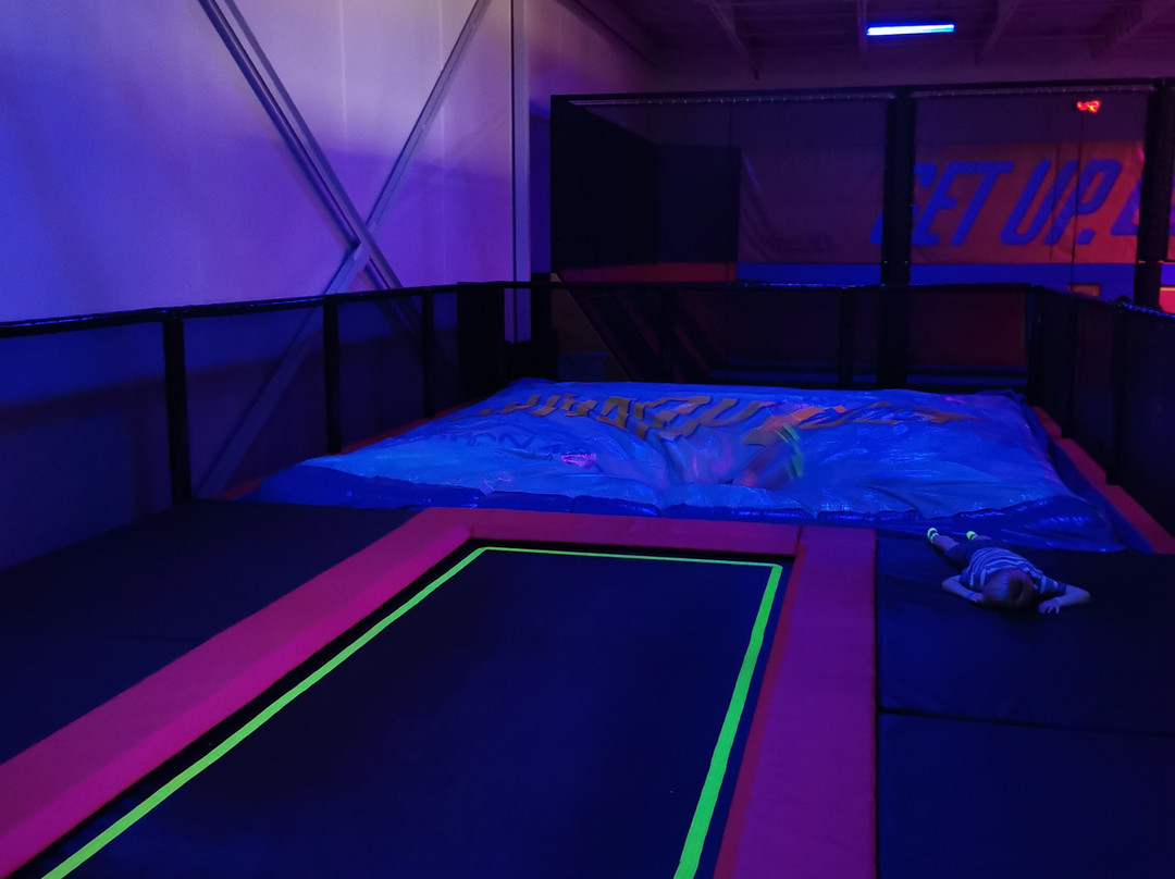 Urban Air Trampoline and Adventure Park-Sudbury必去景点