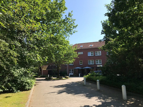 基尔生活G栈酒店