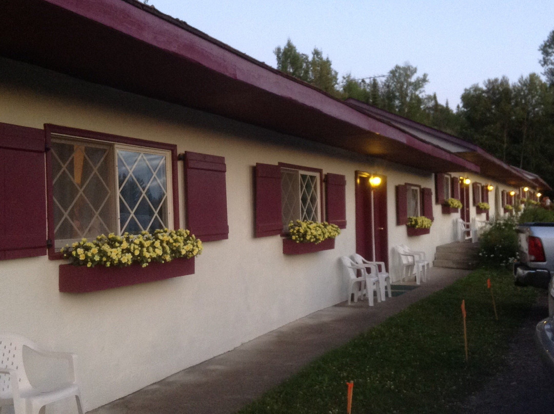 The Coach House Motel主图