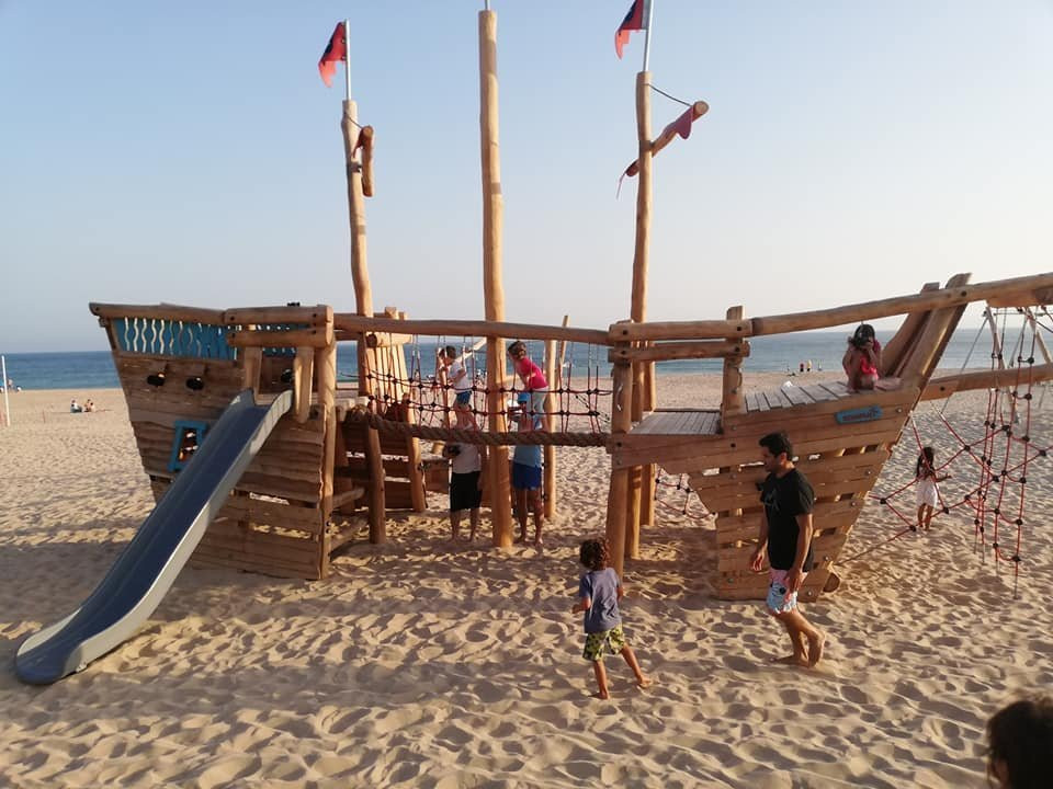 Praia de Santo Amaro de Oeiras-奥埃拉斯必去景点