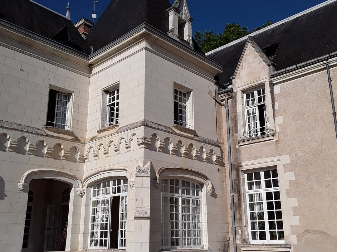 瑞泽城堡酒店主图