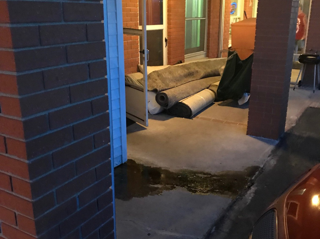 Travel Inn & Suites主图