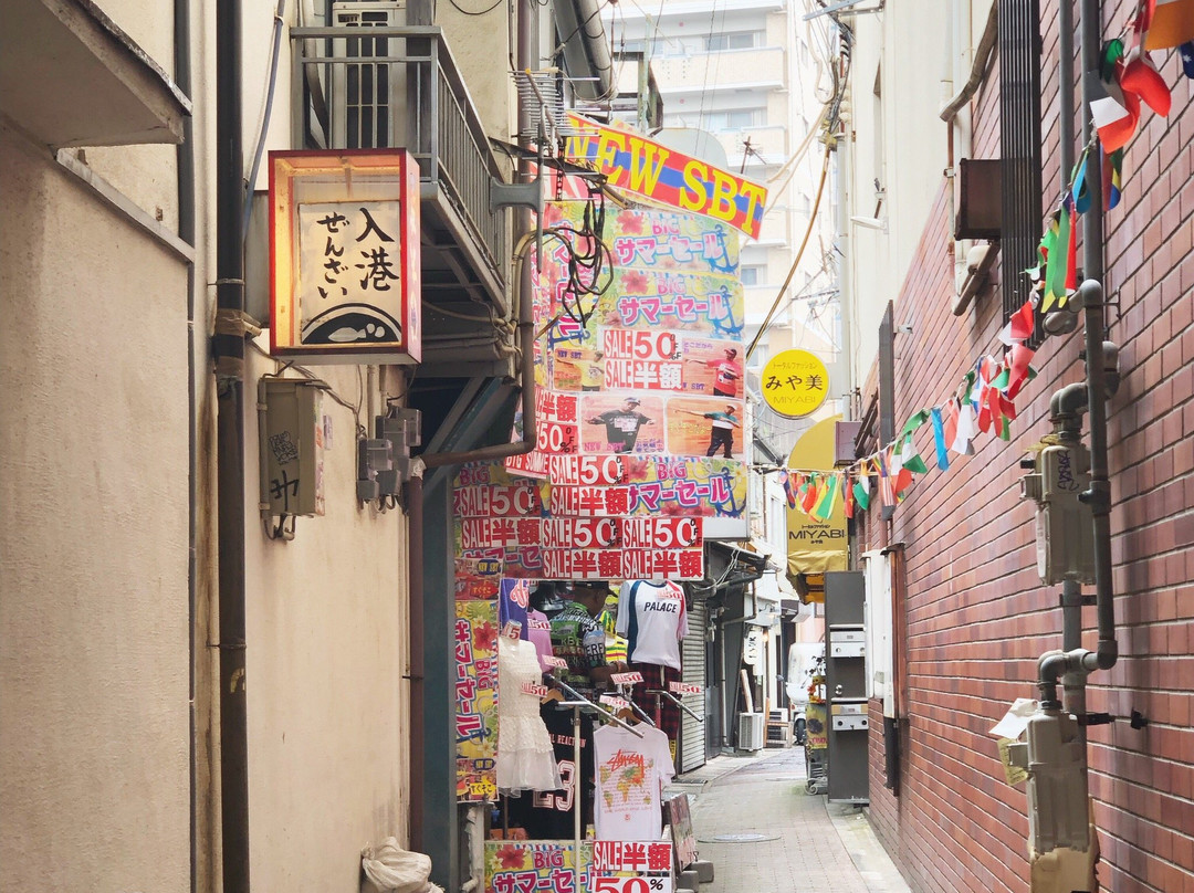 Sasebo Yonkacho Shotengai-佐世保市必去景点