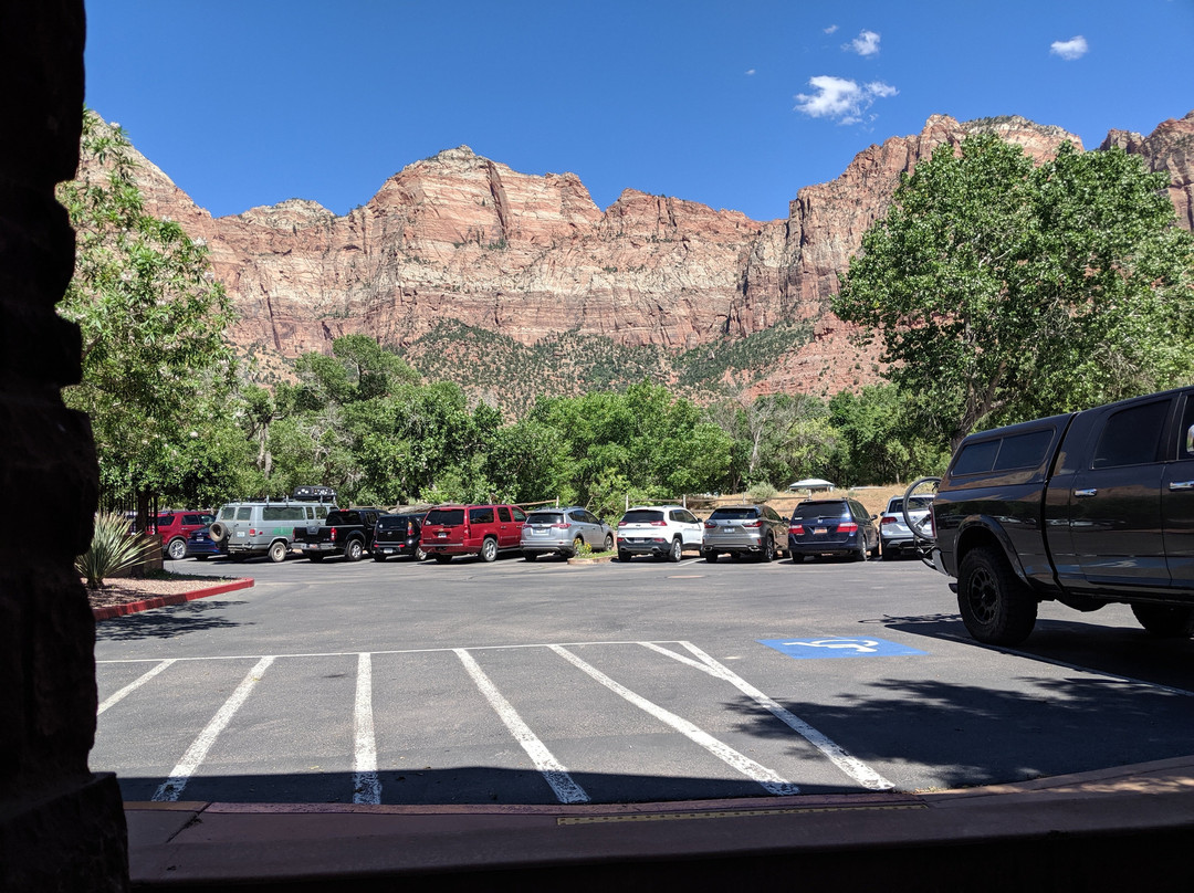 电缆山庄旅馆主图