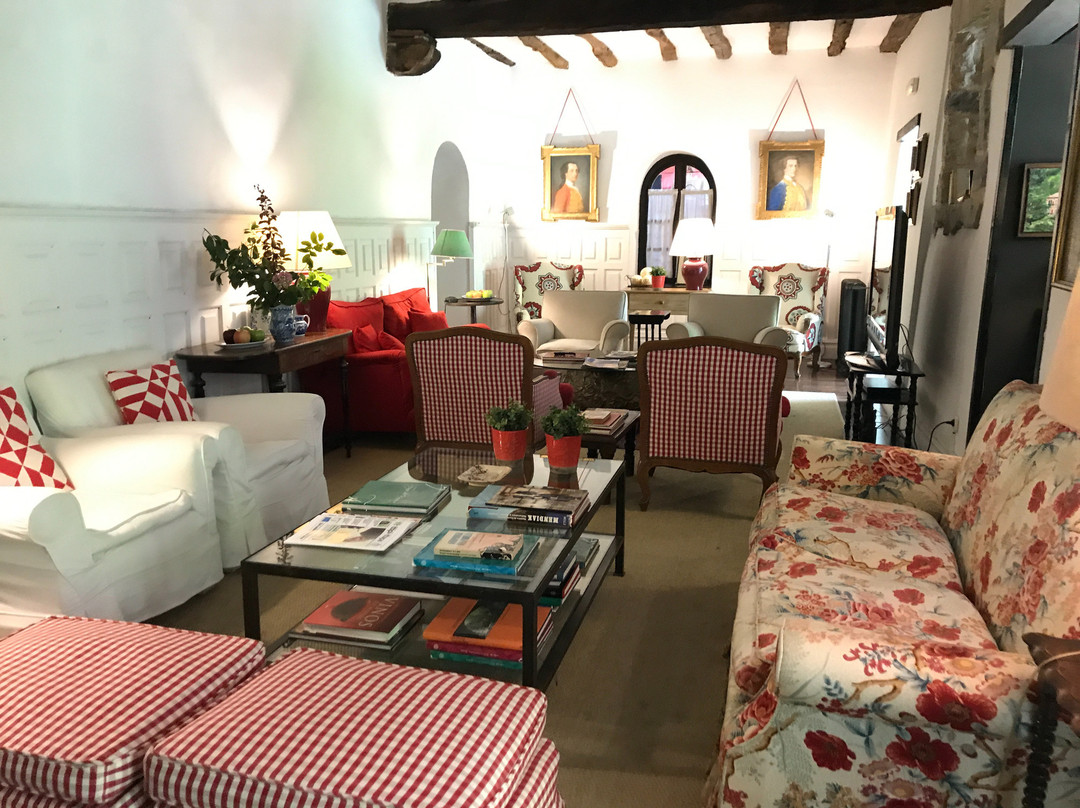 楚鲁特酒店主图