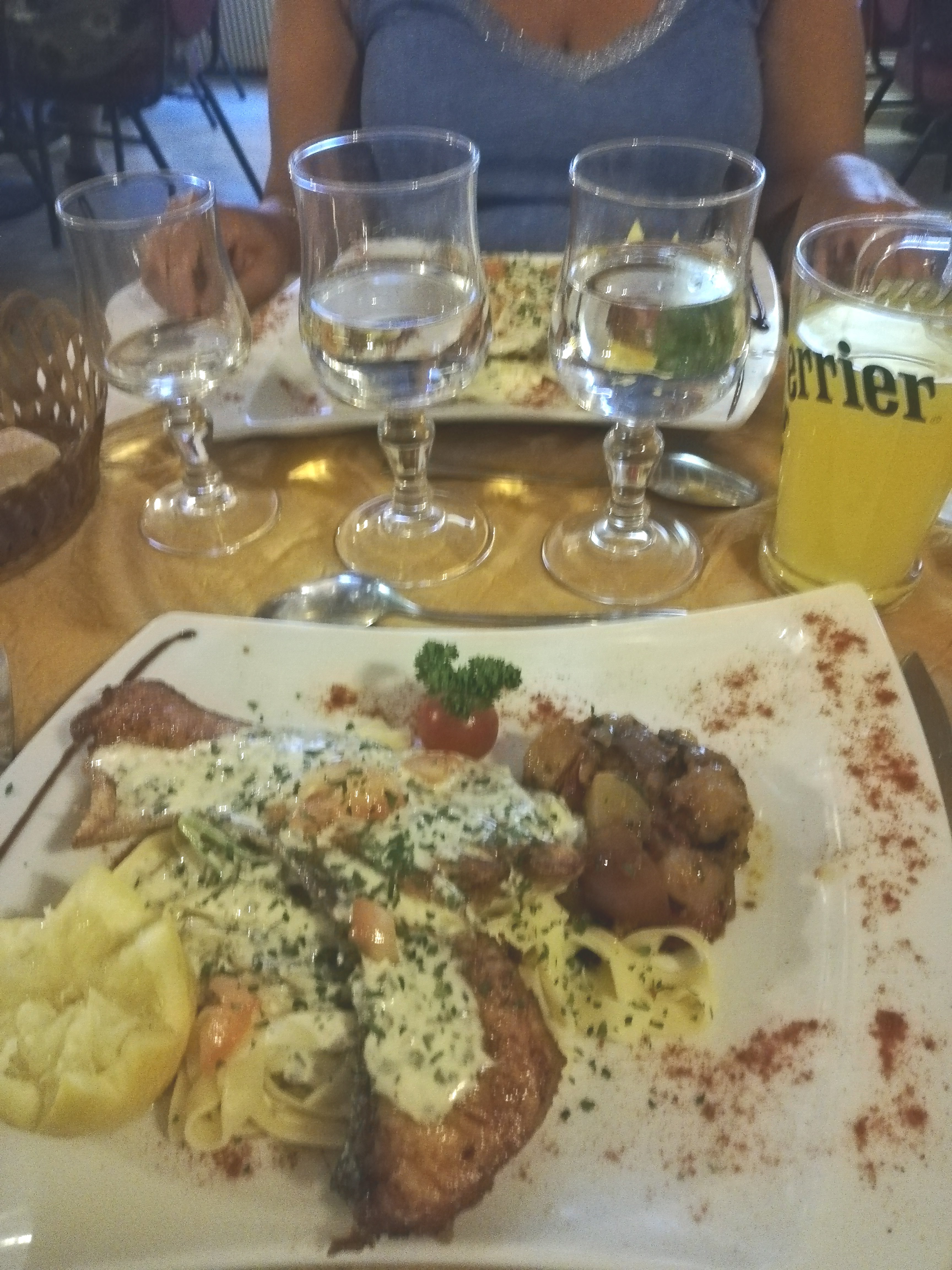 Hotel Restaurant Henri IV-餐饮