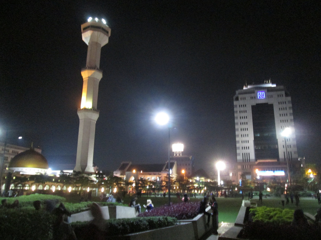 Alun-Alun Bandung-万隆必去景点
