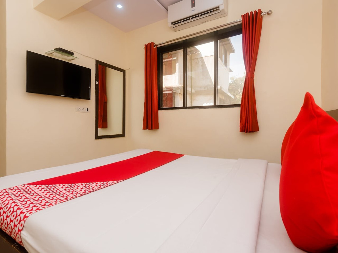 OYO 23285 The Diplomat Lodging主图