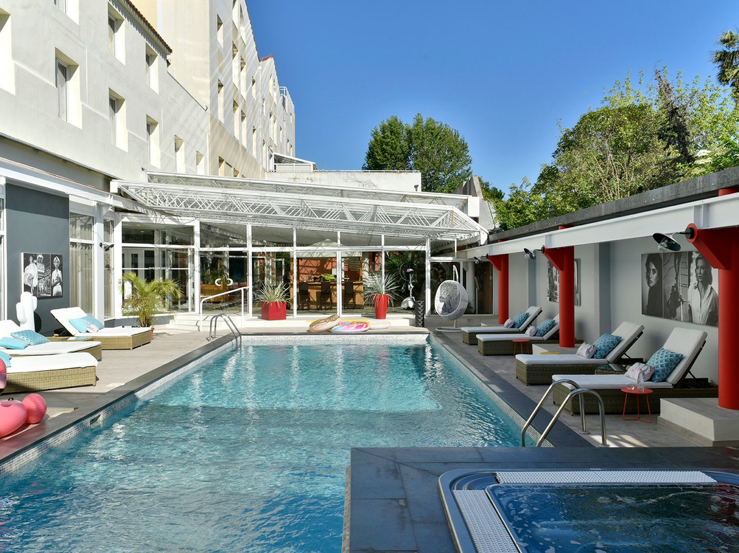 Hotel Arles Plaza