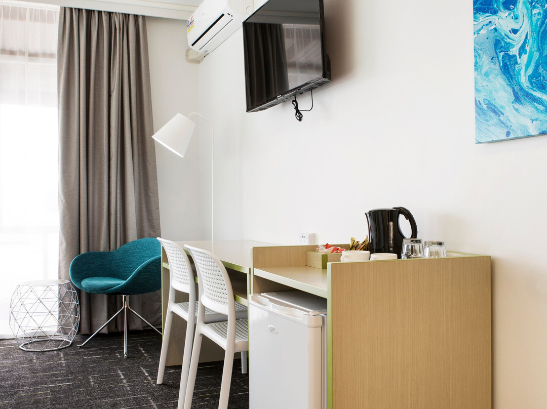 Nightcap at Sandringham Hotel主图