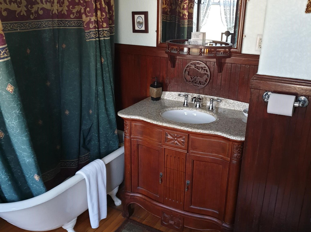 Marshlands Inn主图