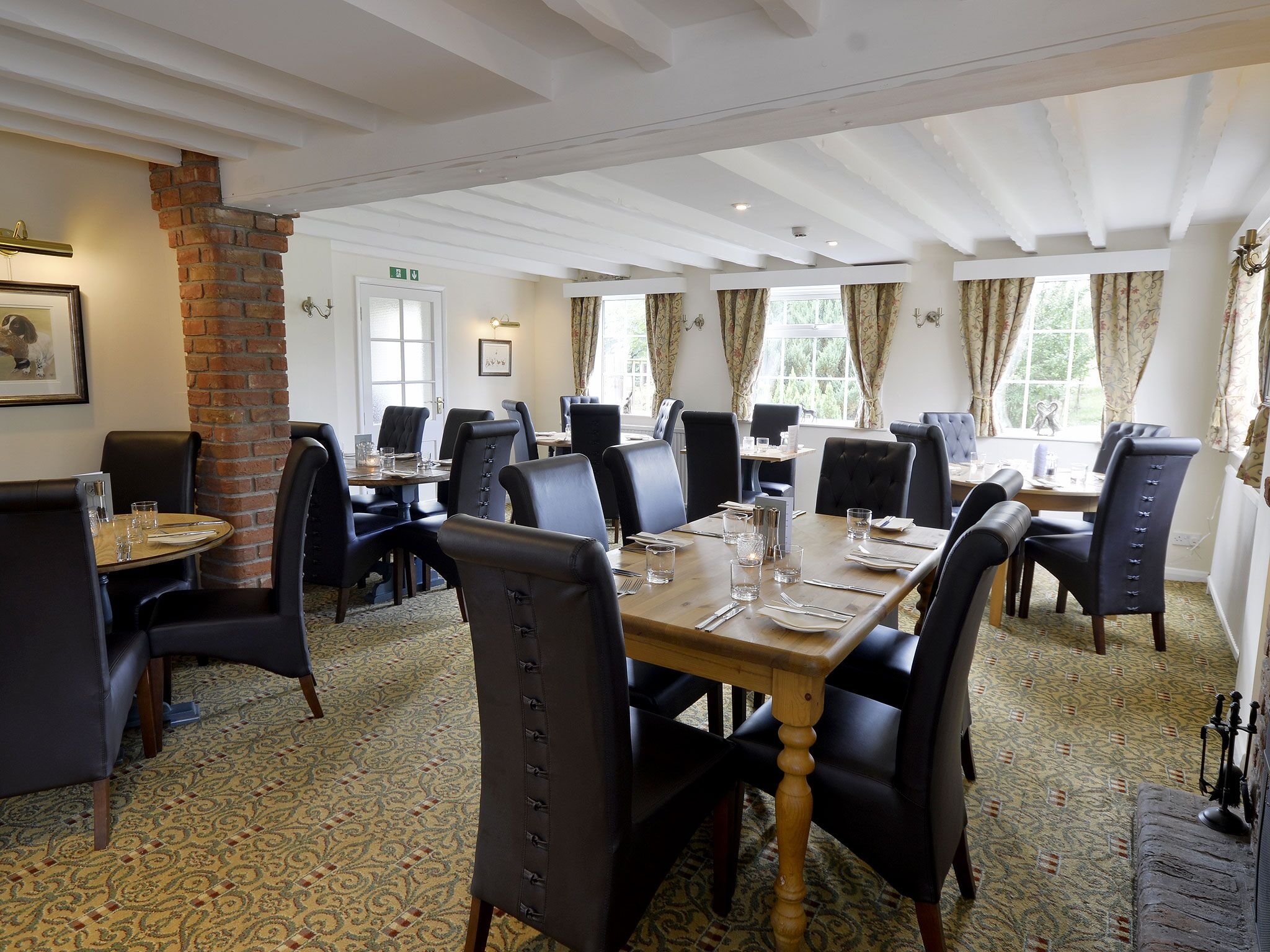 Cayley Arms-官方