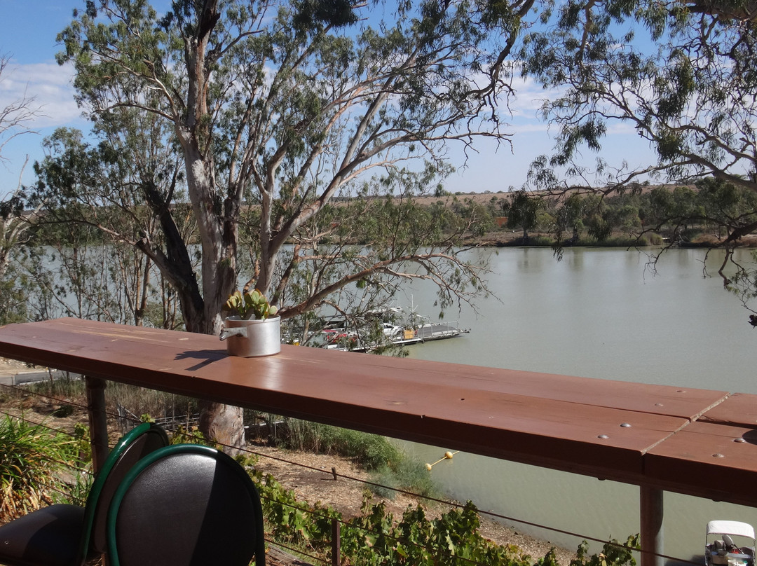 Swan Reach Hotel主图