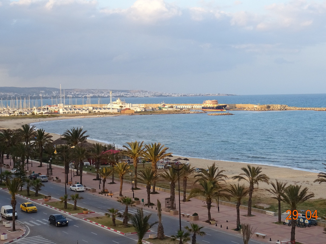 哈玛麦德阿布纳沃斯酒店主图