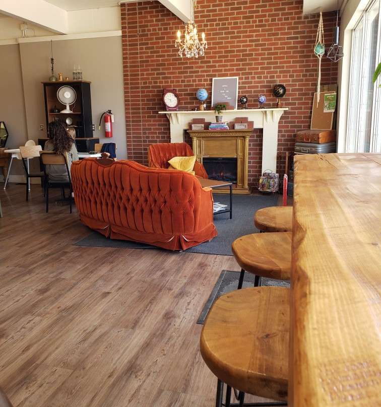 Vermilion餐馆和美食-The Red Brick