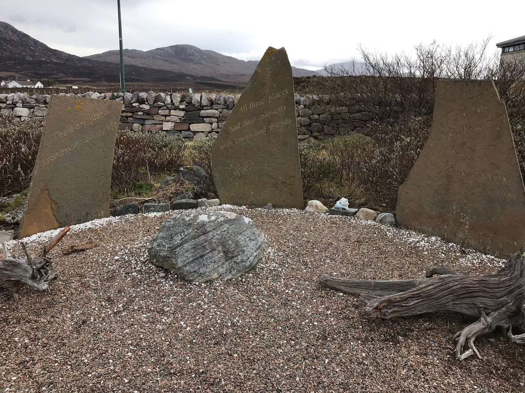 John Lennon Memorial Garden景点图片