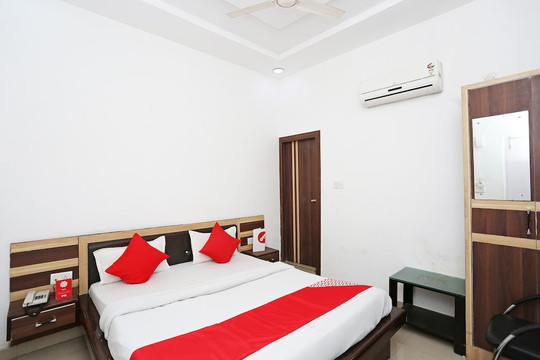 OYO 13125 Hotel Gwal Palace主图